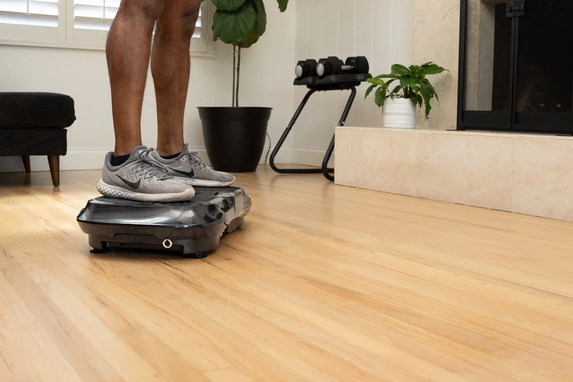 Who Cannot Use Vibration Plates? Risks & Precautions | Lifepro Who Cannot Use Vibration Plates? Risks & Precautions | Lifepro