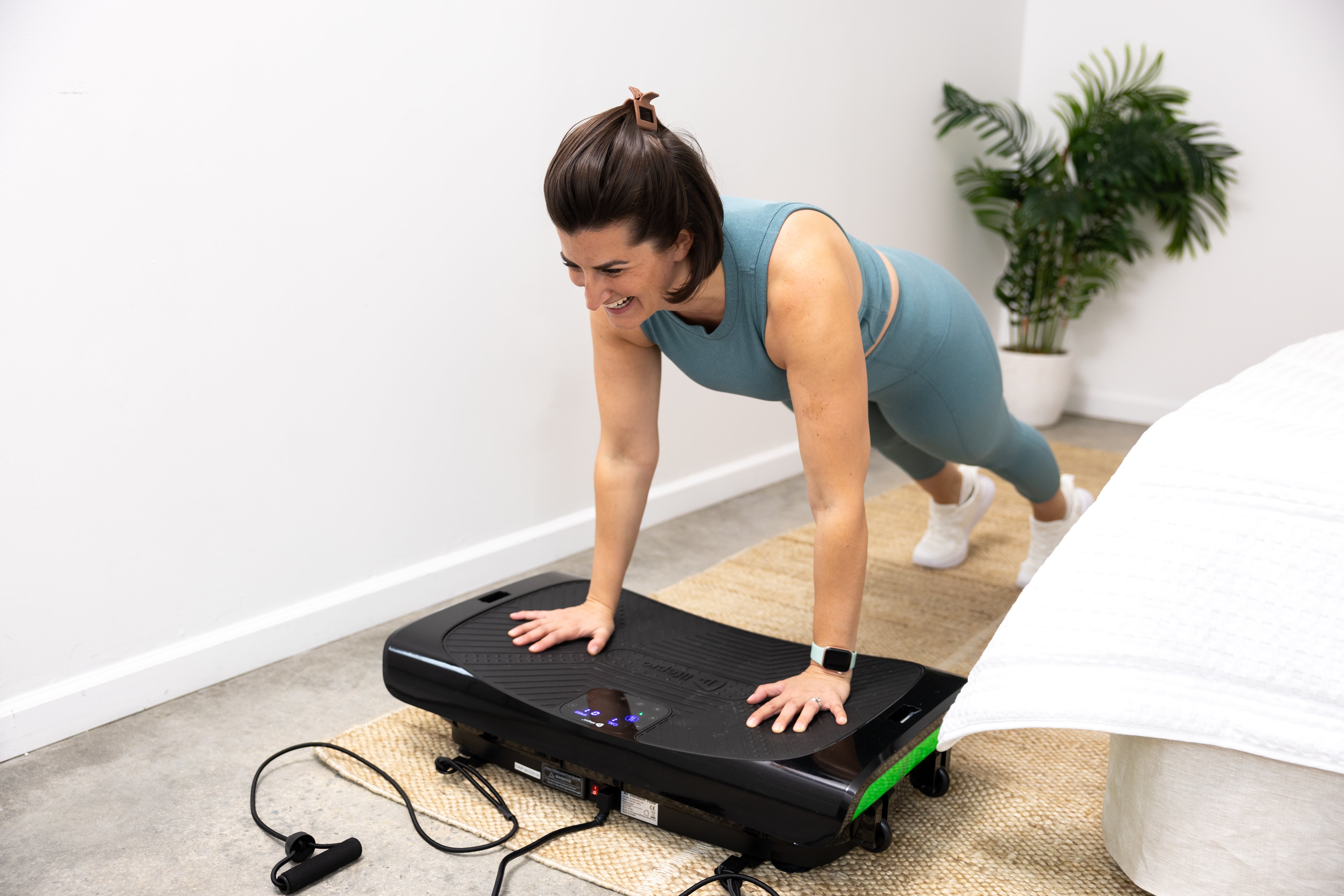 Rumblex Pro™ 4D Vibration Plate | Professional Fitness Machine